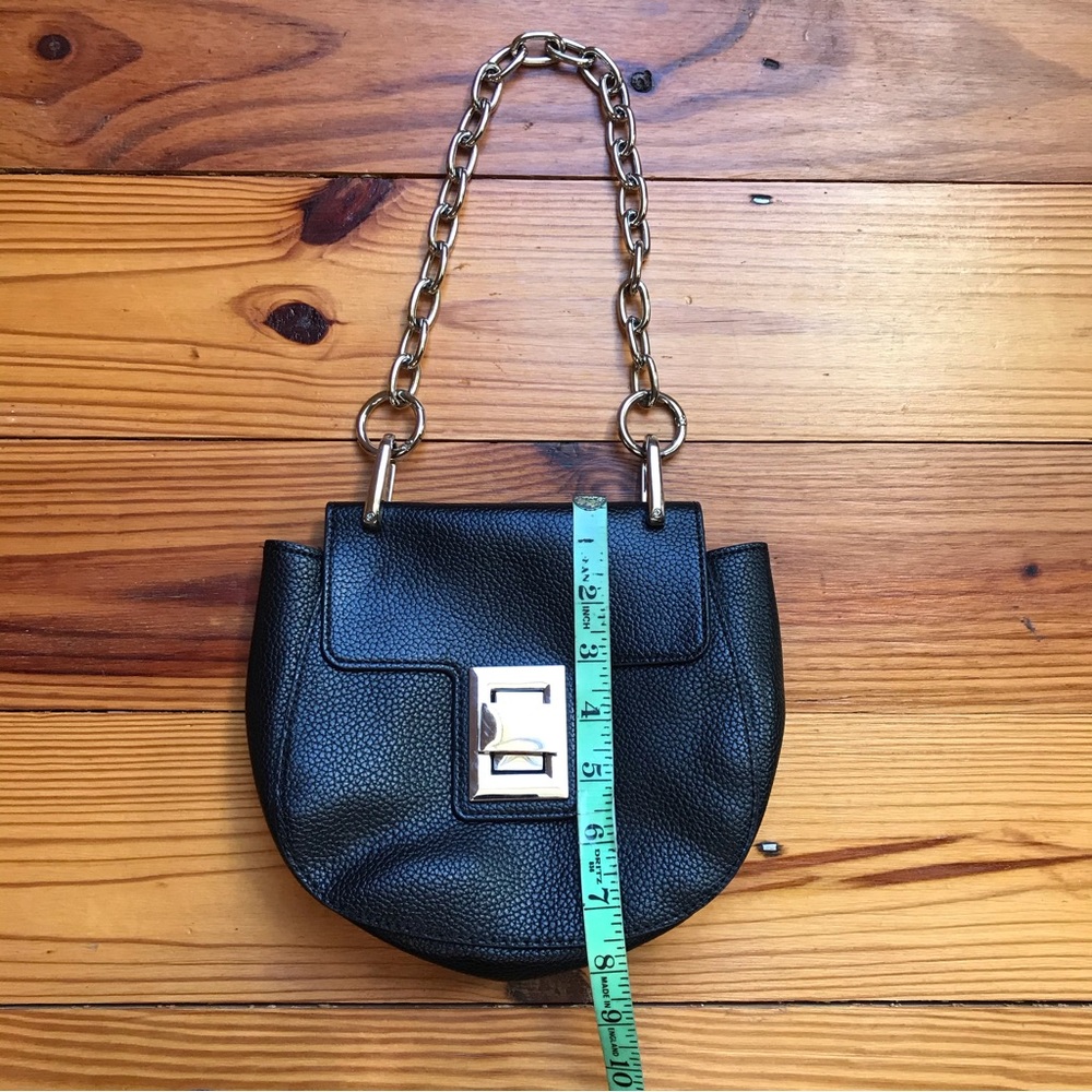 Steve Madden Black Red Round Chain Crossbody Purse, EUC, 9.5” x 8” - Picture 5 of 15